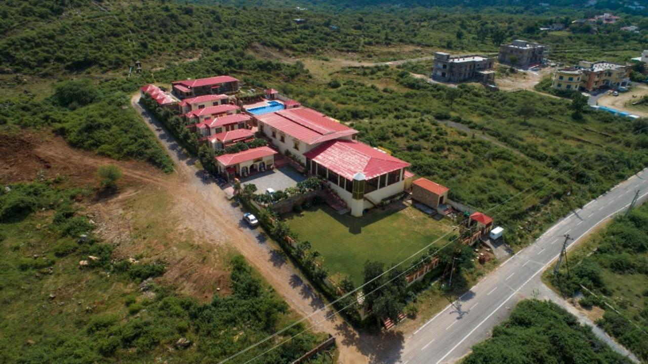 Vijaygarh & Cottages With Pool * Udaipur