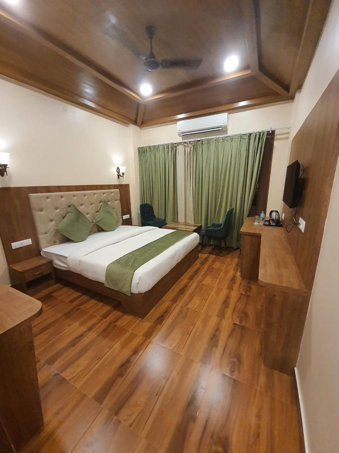 Vijaygarh & Cottages With Pool Udaipur