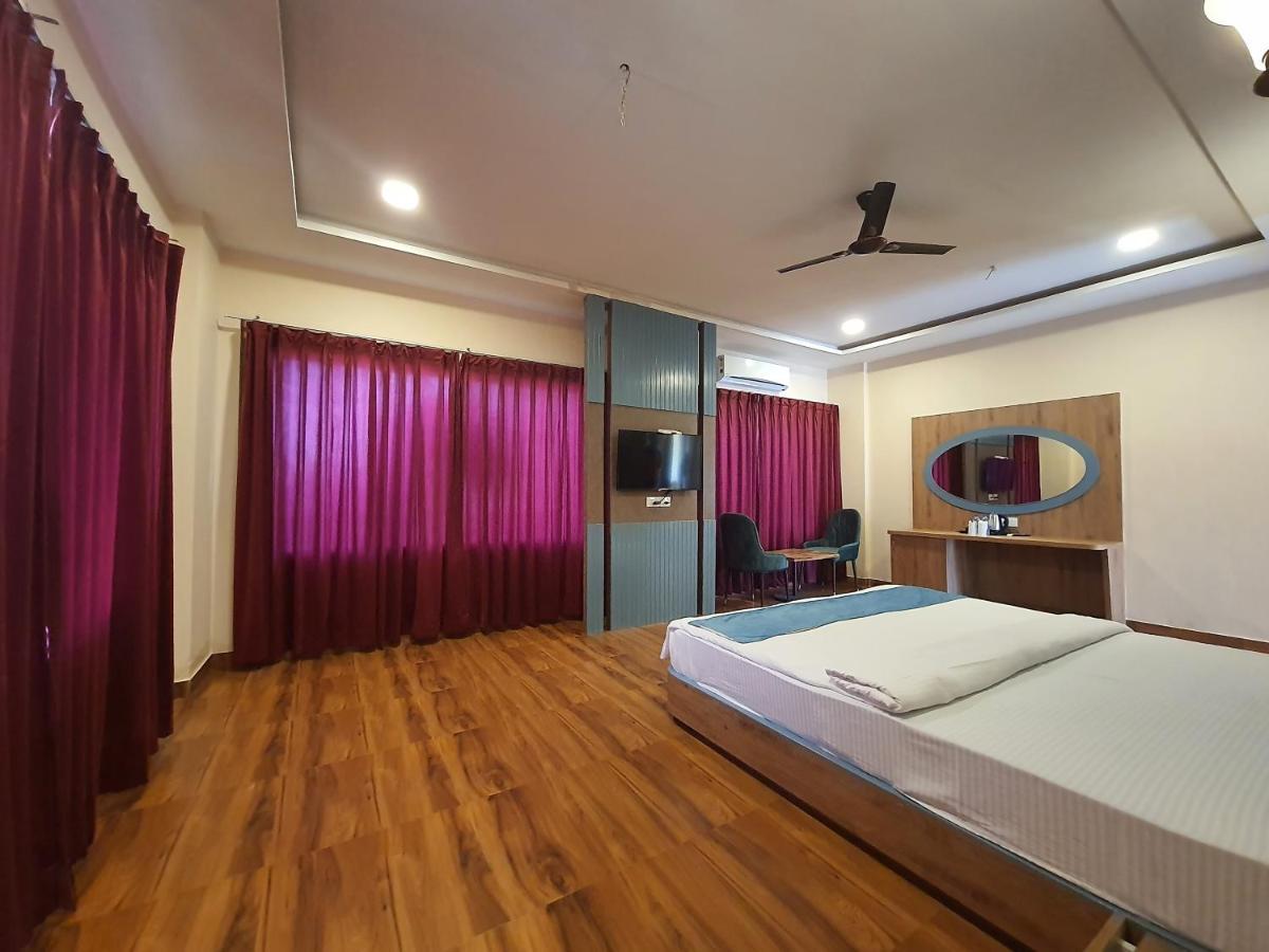 Resort Vijaygarh & Cottages With Pool *