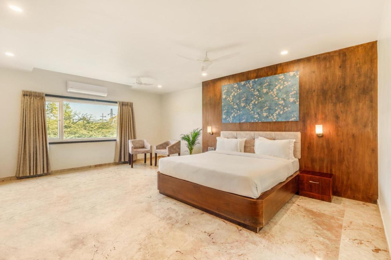 Seasons A Boutique 3*