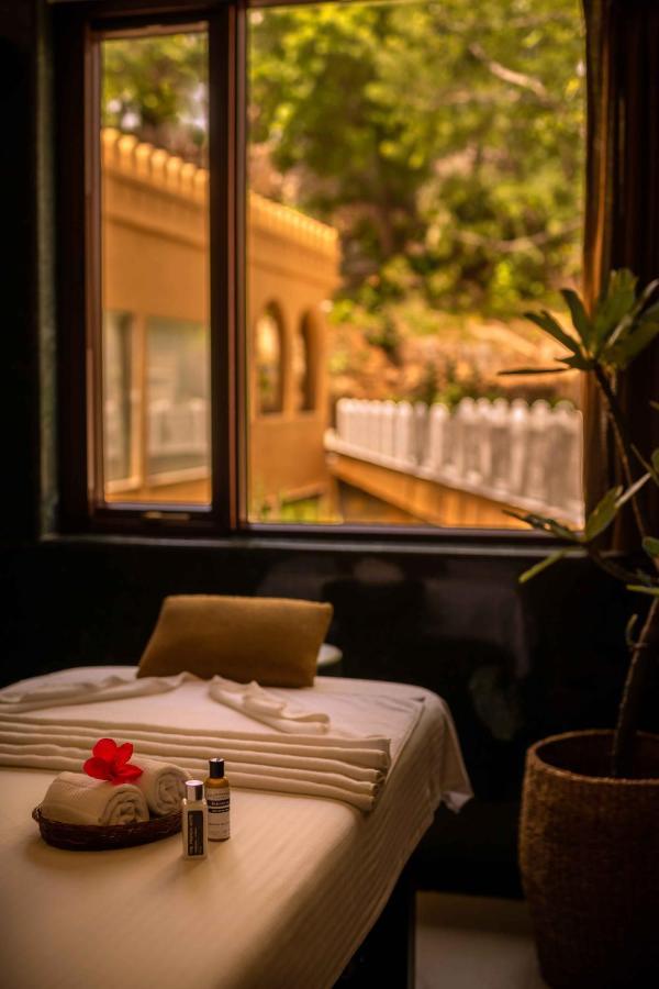 Yaan Retreat-lake View-private Pool Resort 5*