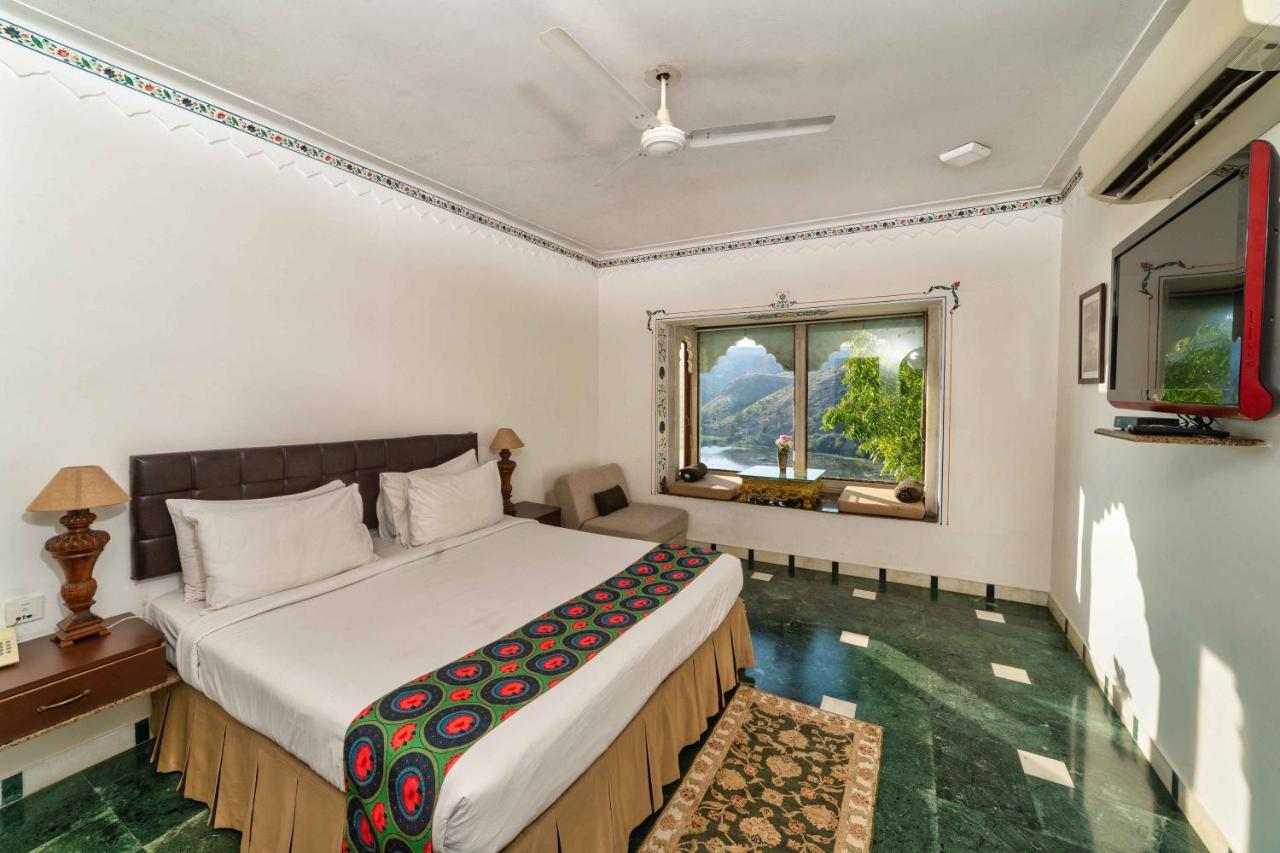 Yaan Retreat-lake View-private Pool Resort 5*