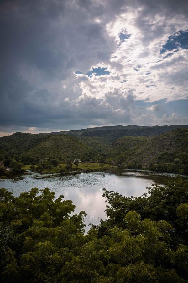 Yaan Retreat-lake View-private Pool Udaipur