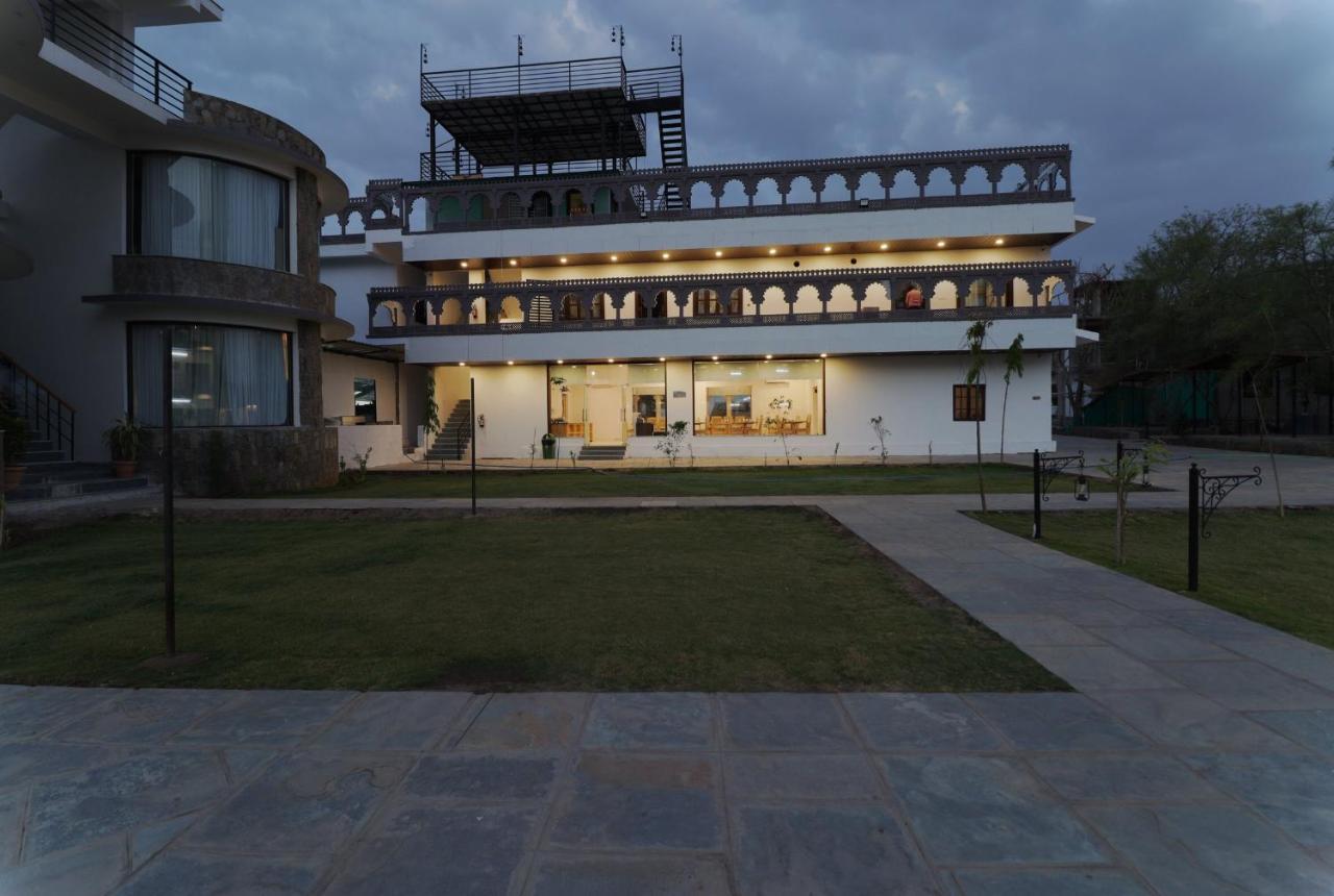 Resort Keshav