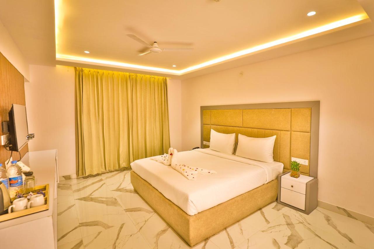 Swarnagarh Nature Retreat & 4*