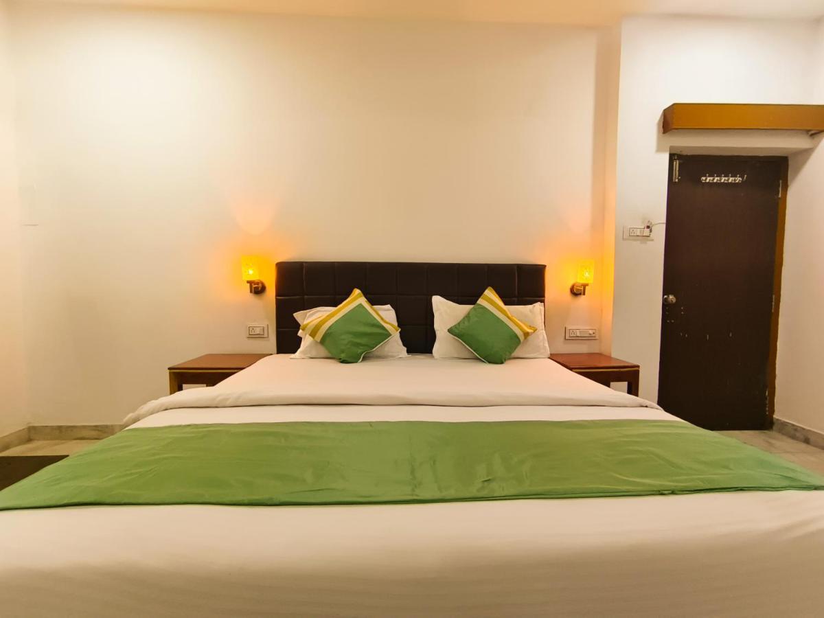 Rajshree Niwas Hotel *
