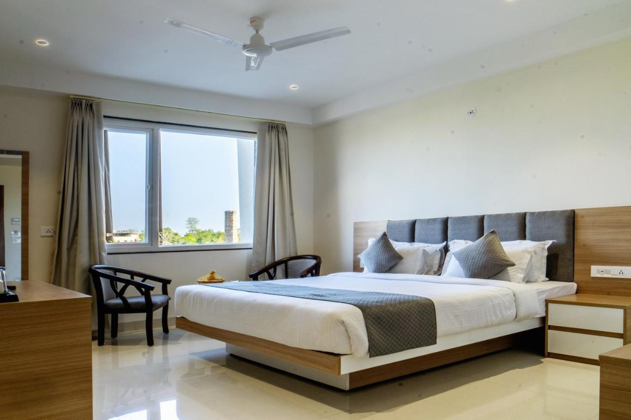 Hotel The Mangal View Residency - A Luxury Boutique Business 4*