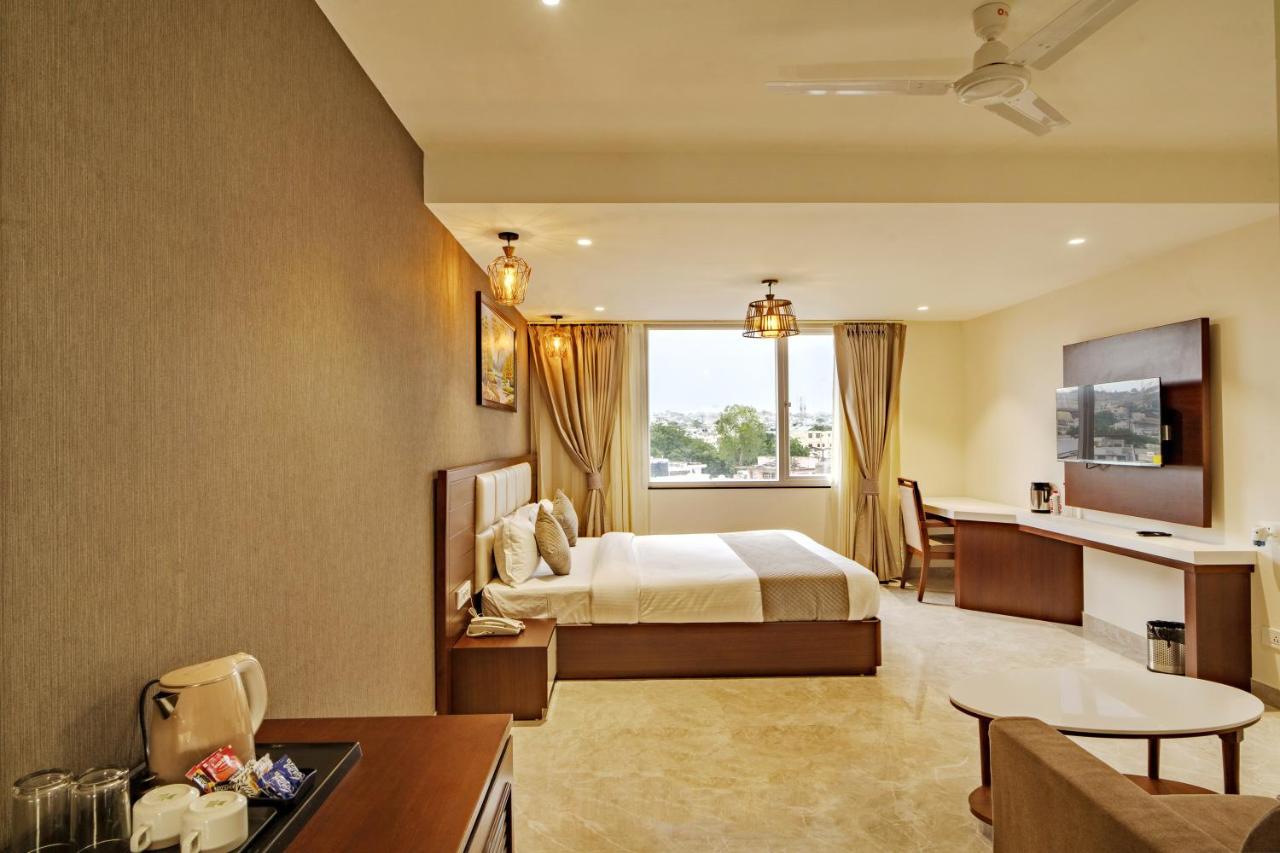 The Mangal View Residency - A Luxury Boutique Business Hotel 4*