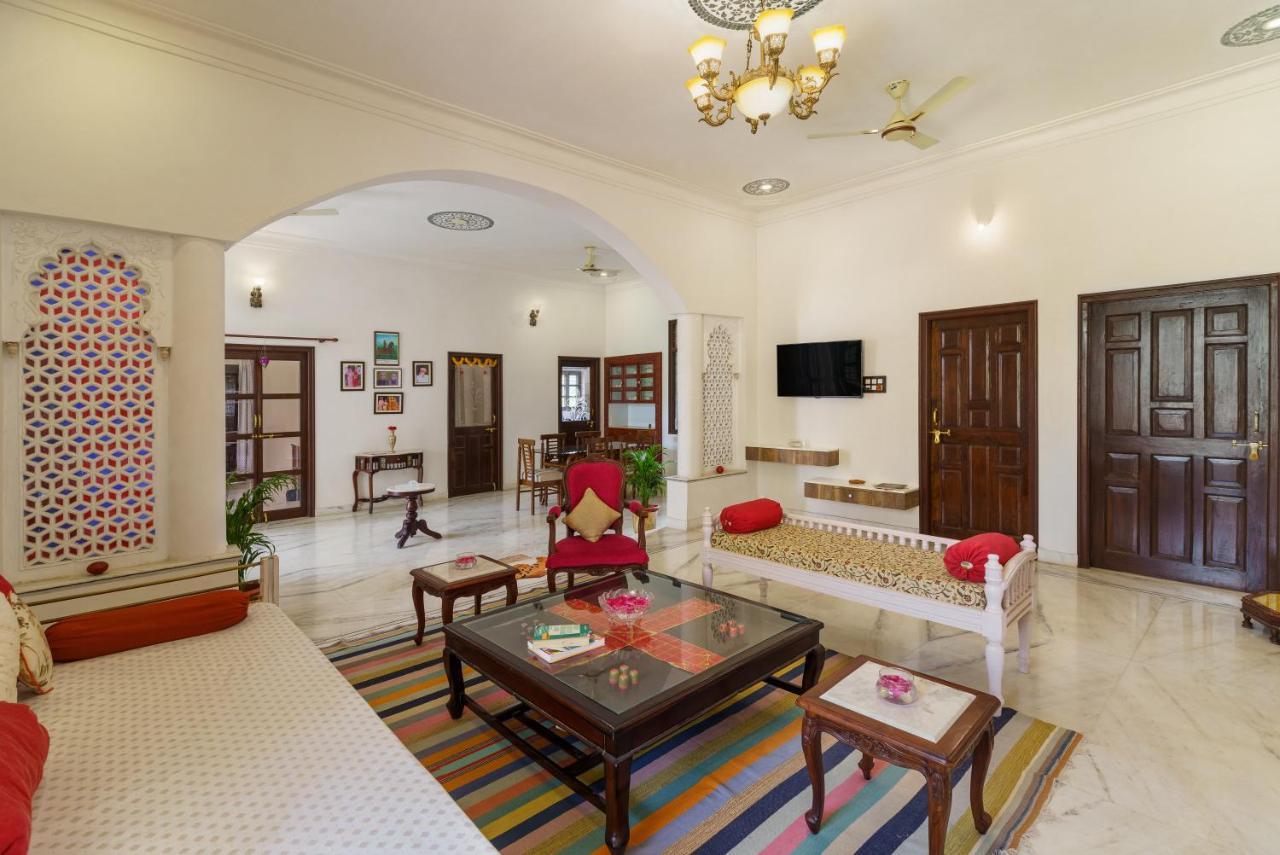 Yellow Bells Villa *