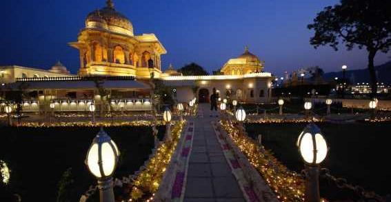 Jagmandir Island Palace - Grand Heritage