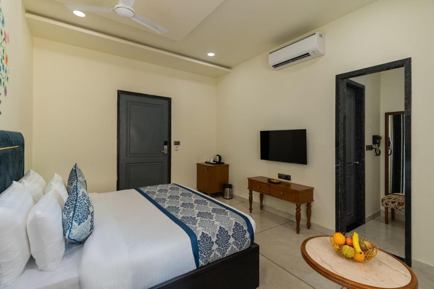 Resort Traavista Aravali Mahal