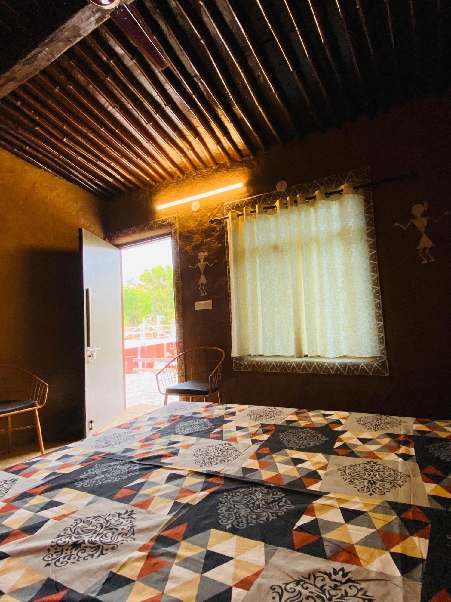 The Mudcasa *
