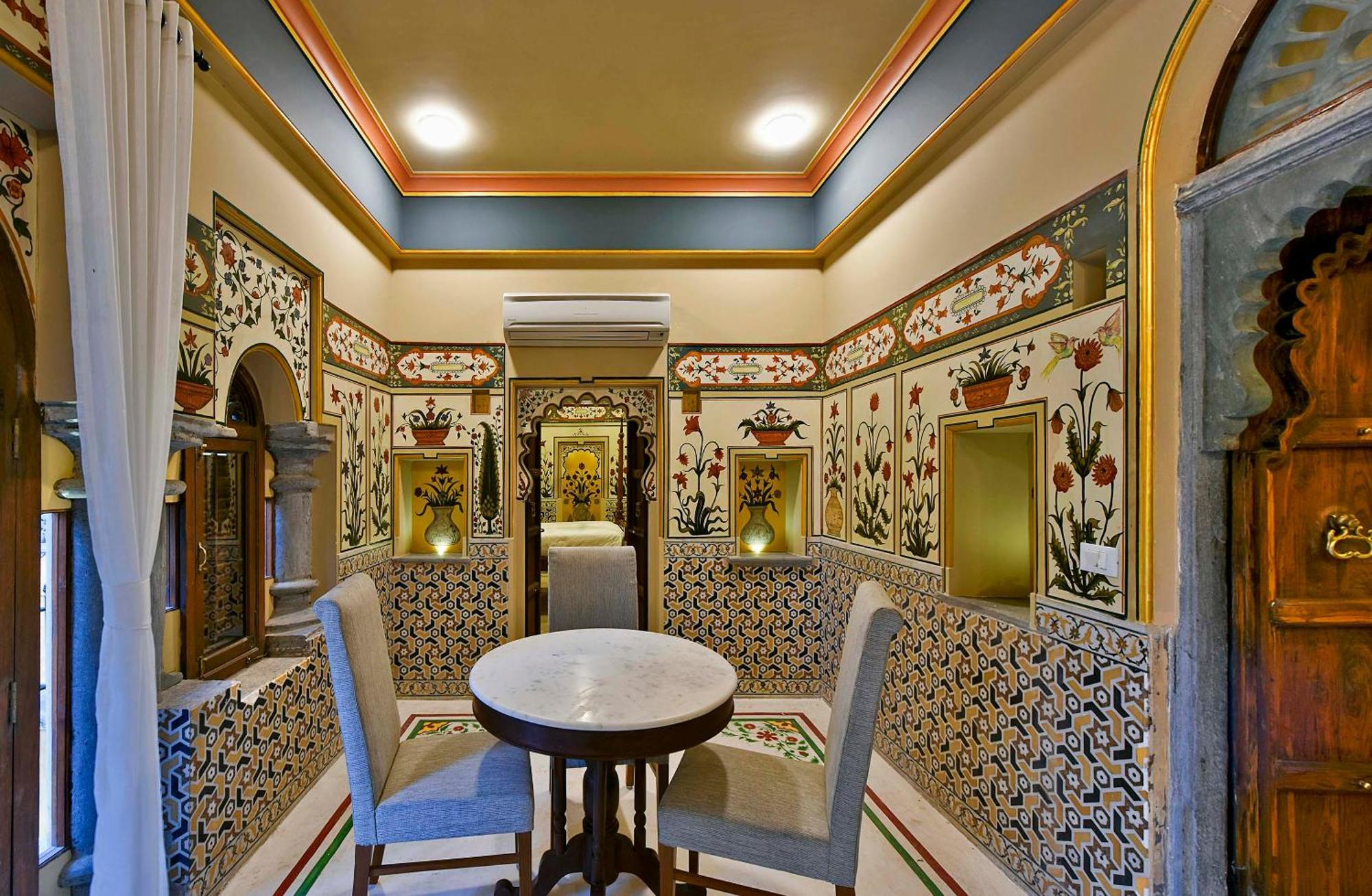 Resort Gogunda Palace 4*