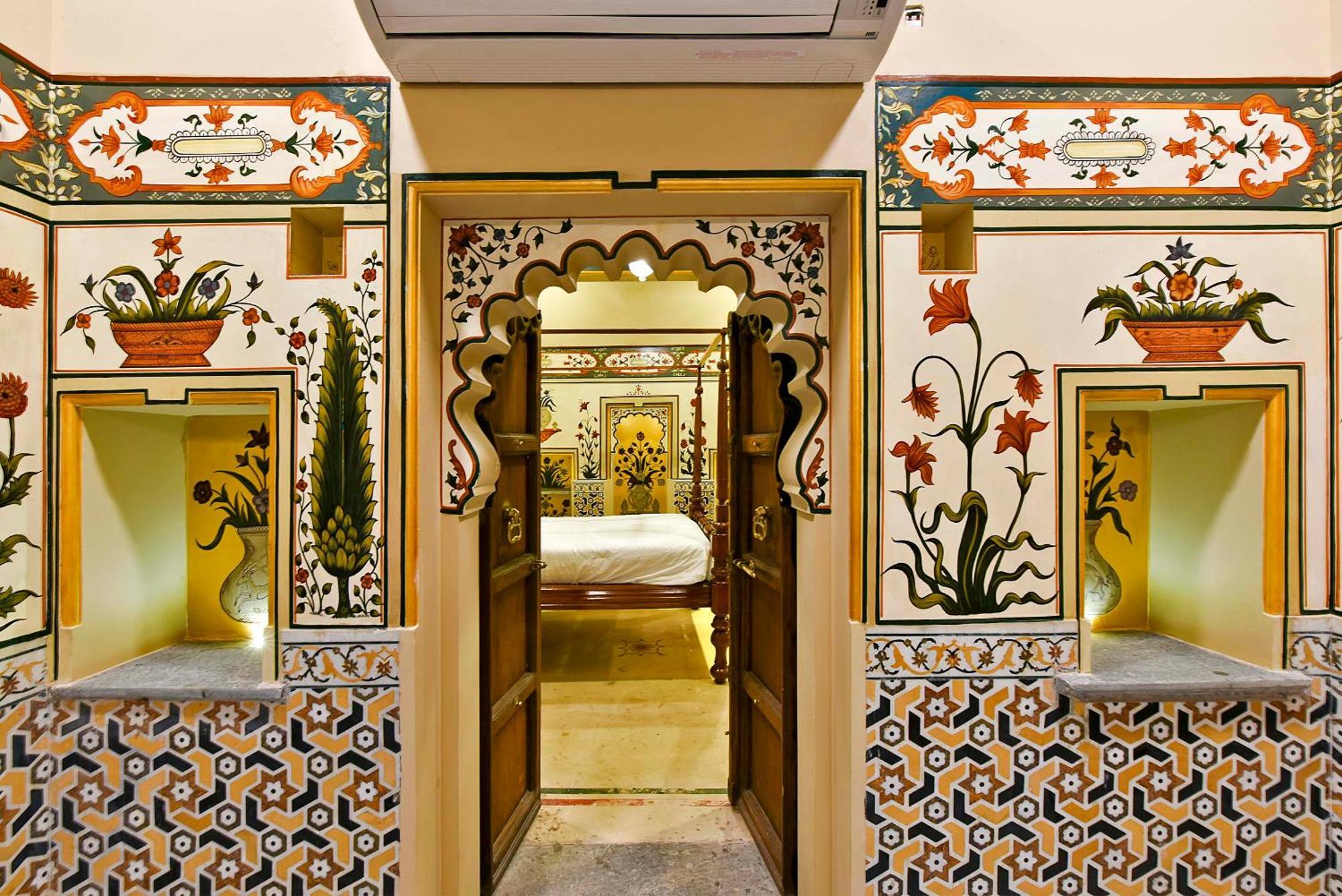 Gogunda Palace 4*
