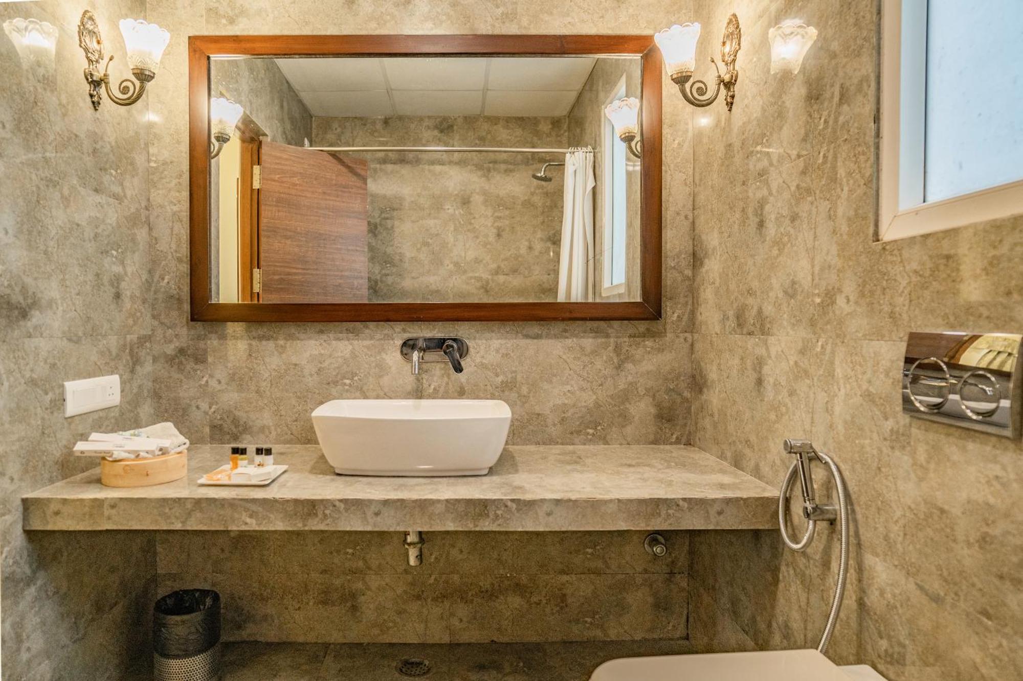 Hotel Tripli Shambhu Udaipur