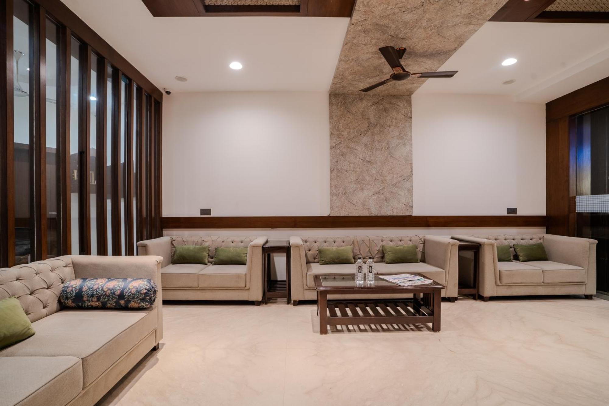 Amantran - Of Lakes Hotel 3*