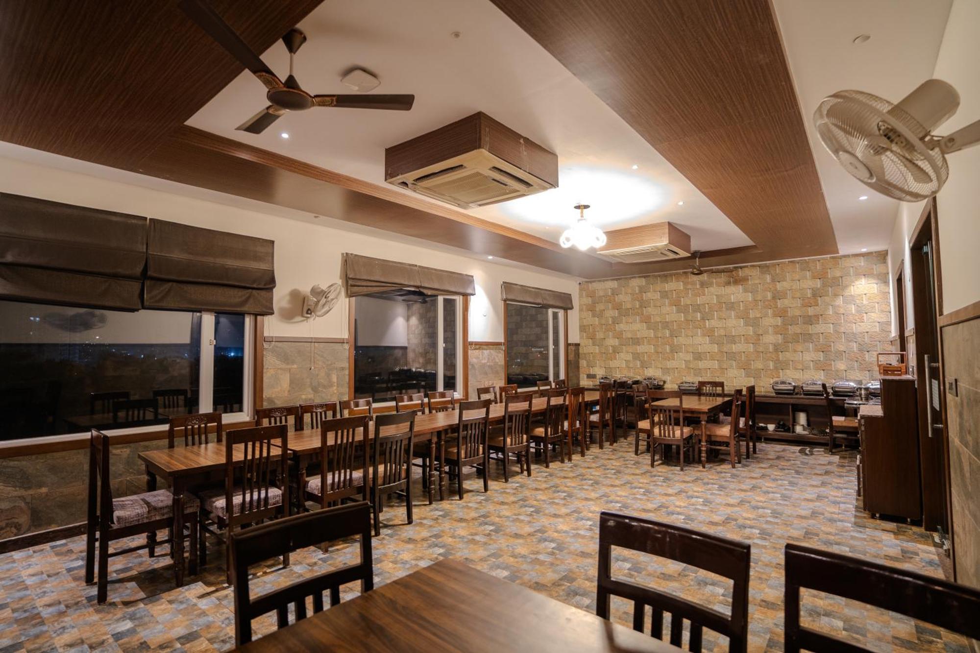 Hotel Amantran - Of Lakes