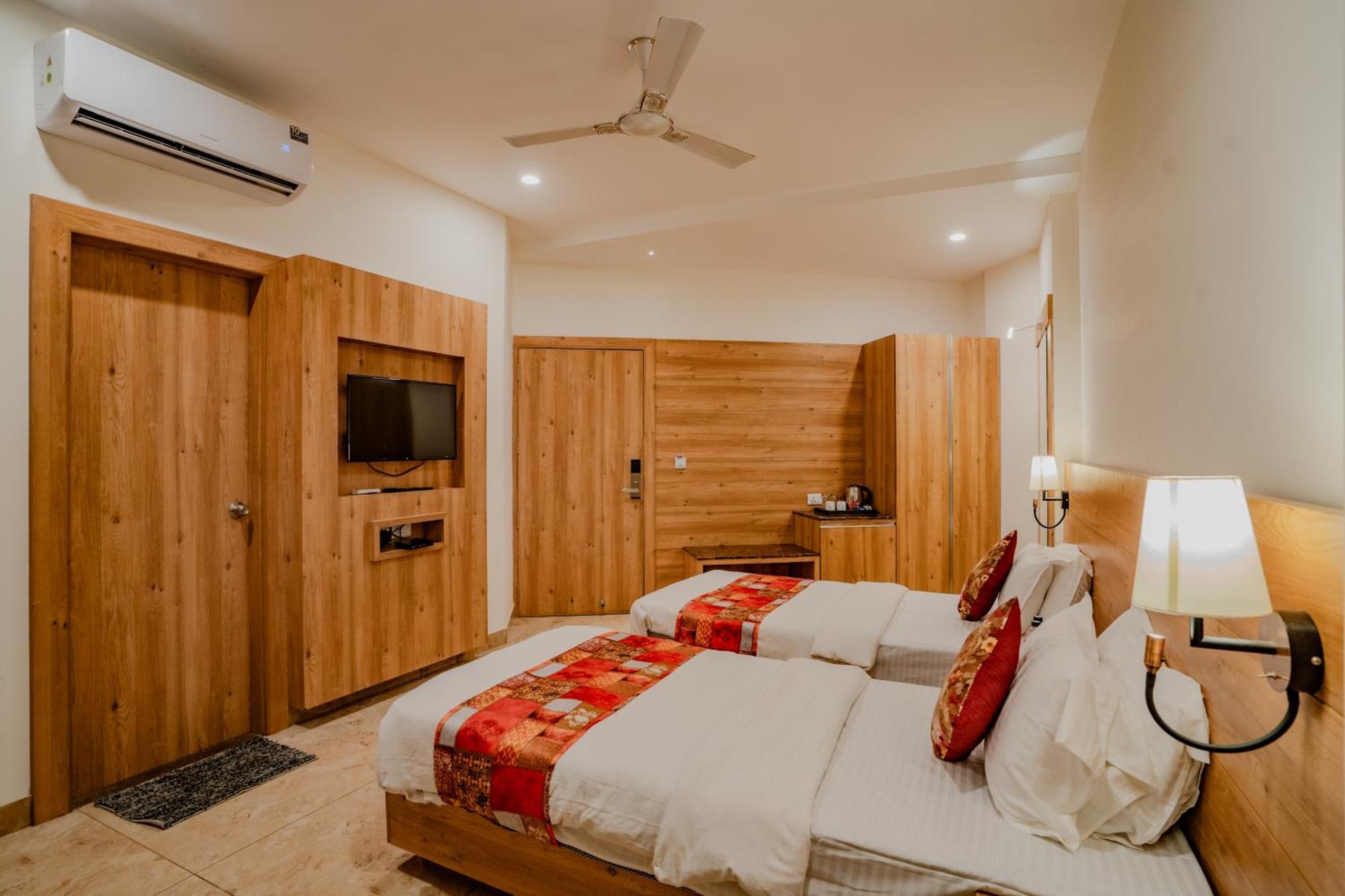 Hotel Amantran - Of Lakes 3*
