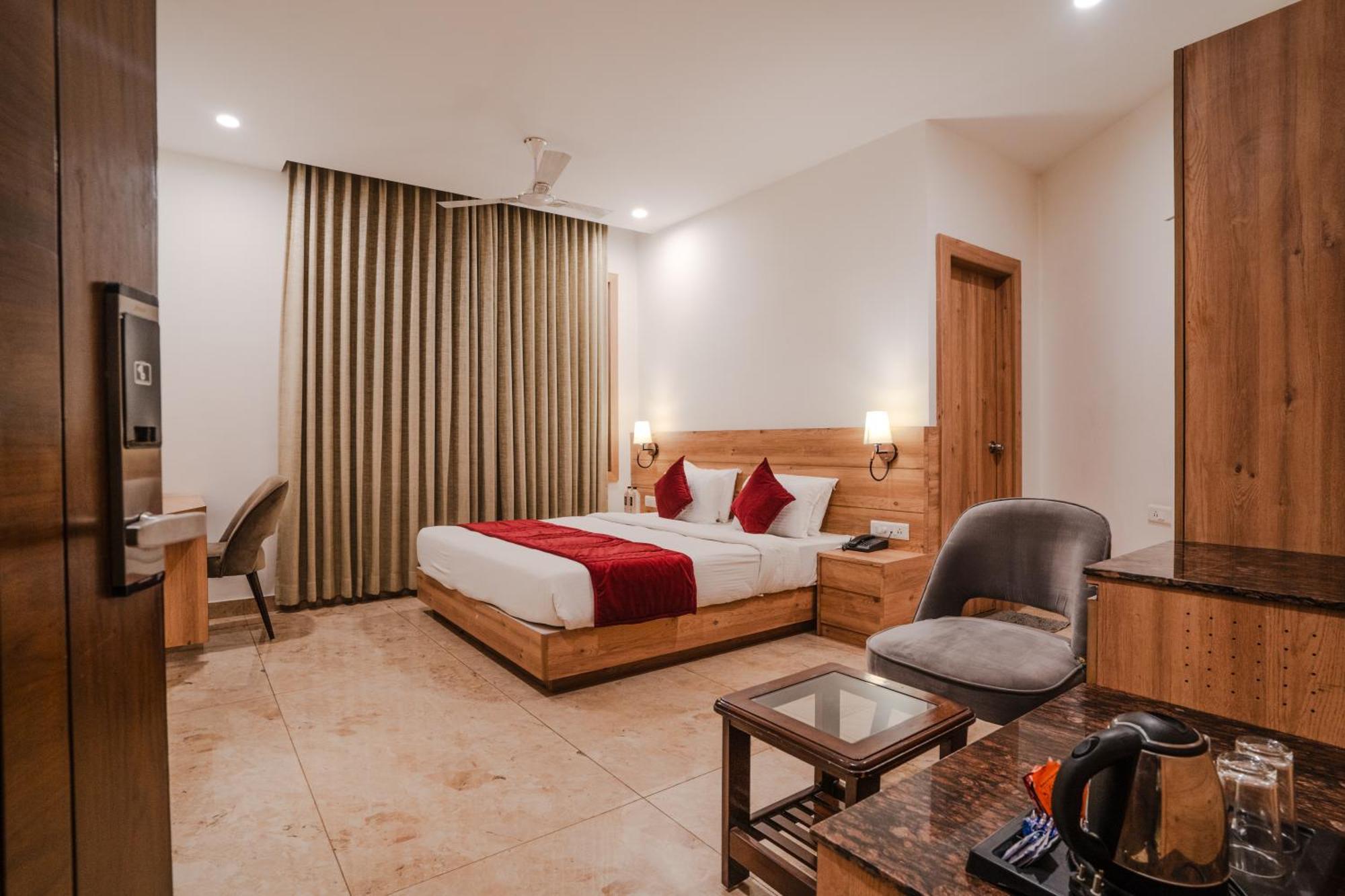 Amantran - Of Lakes Hotel Udaipur