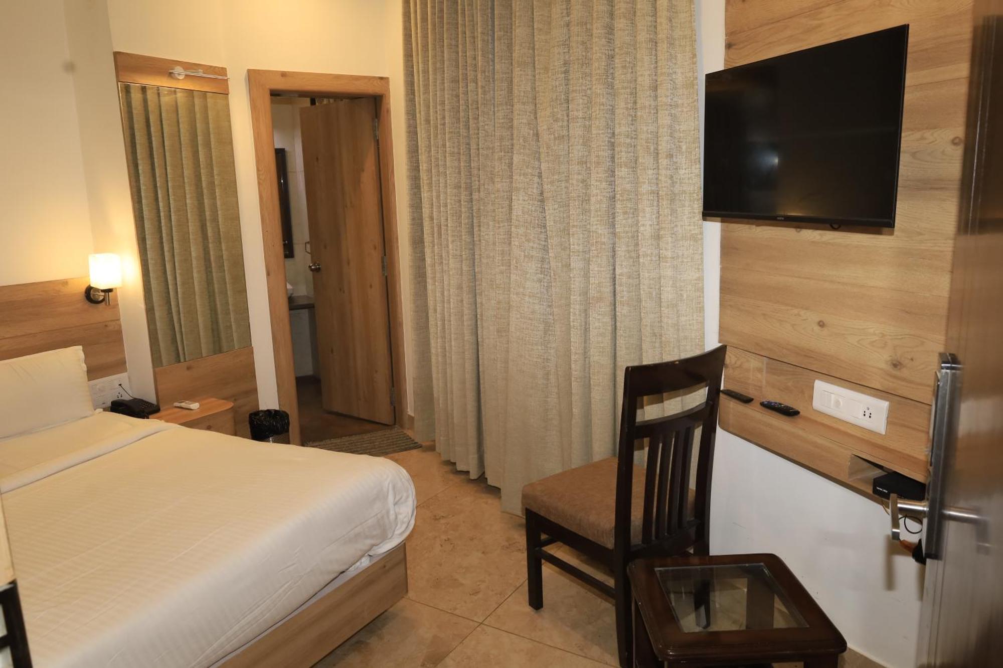 Hotel Amantran - Of Lakes 3*