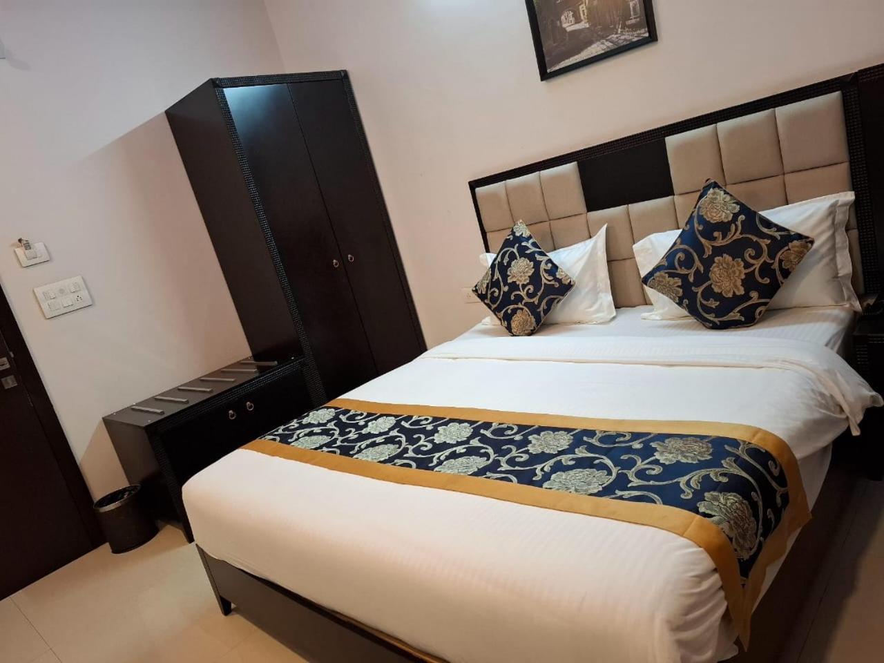 Palace View Hotel 3*