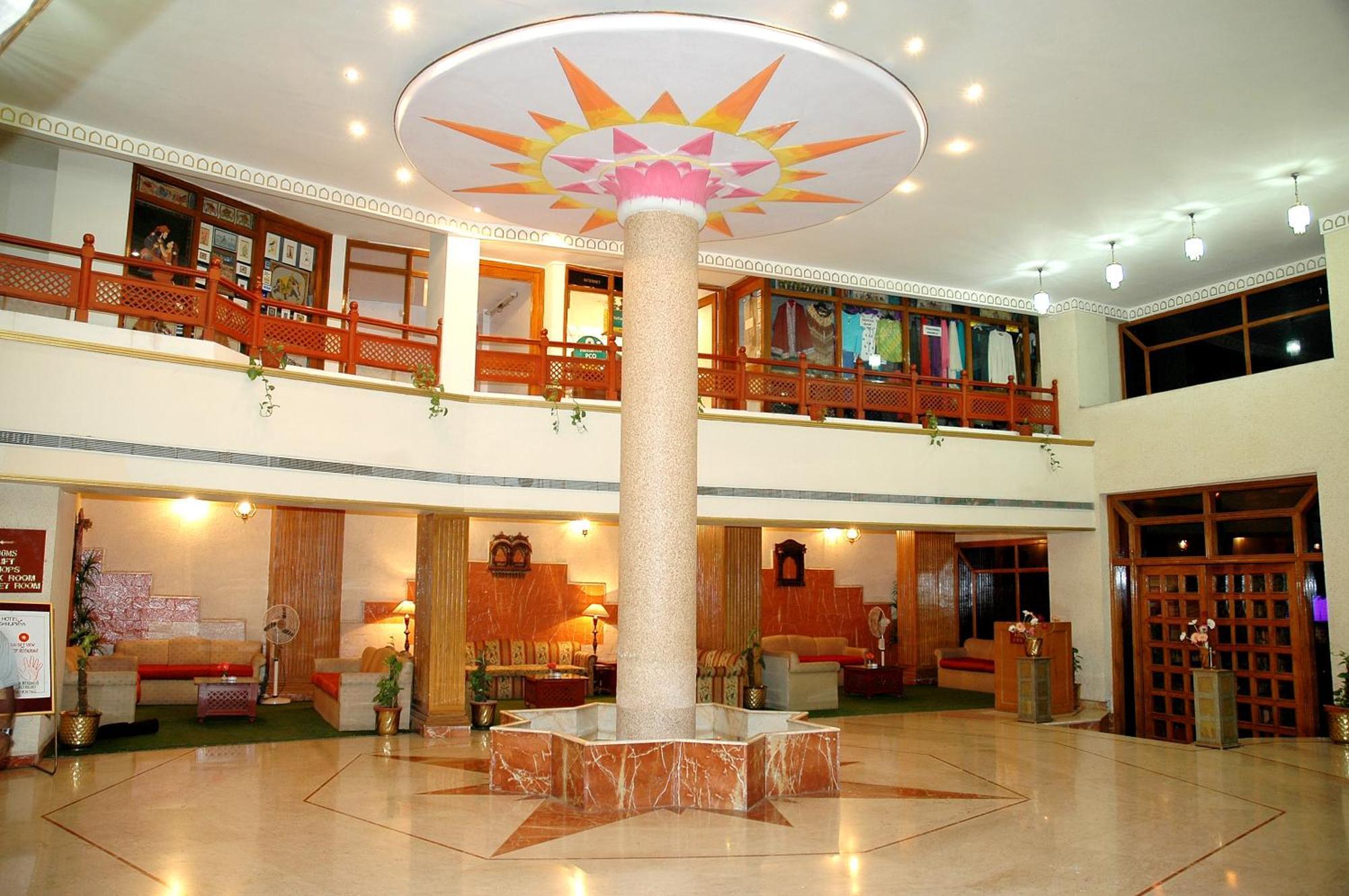 Vishnupriya 3*