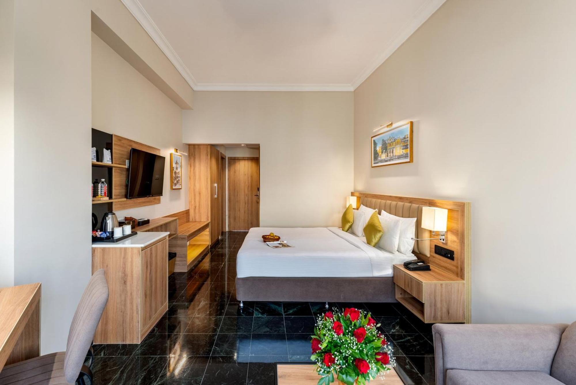 Vishnupriya Hotel 3*