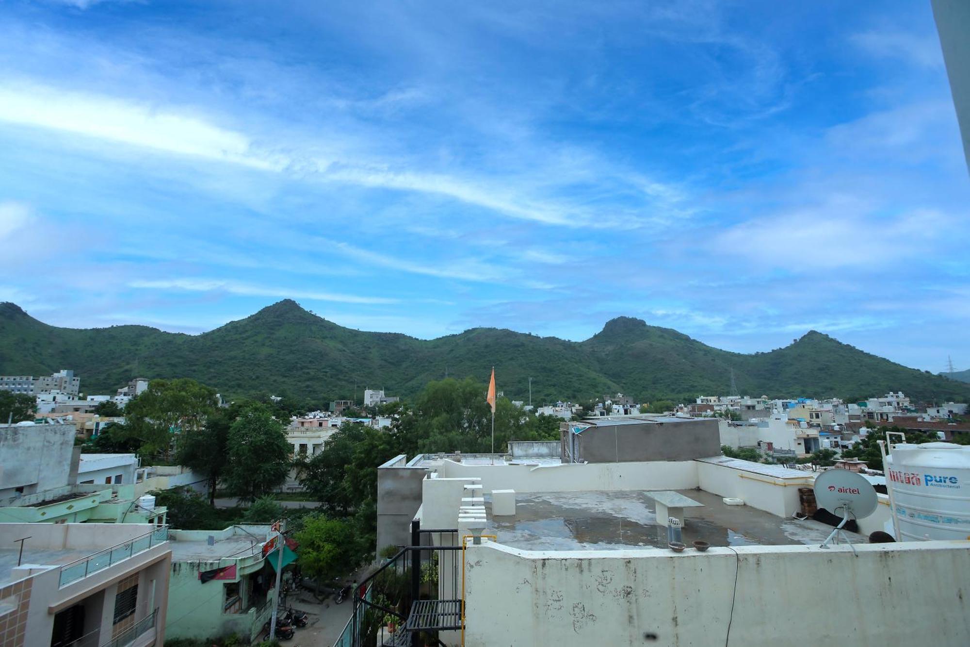 Chitrakoot Residency Aparthotel *
