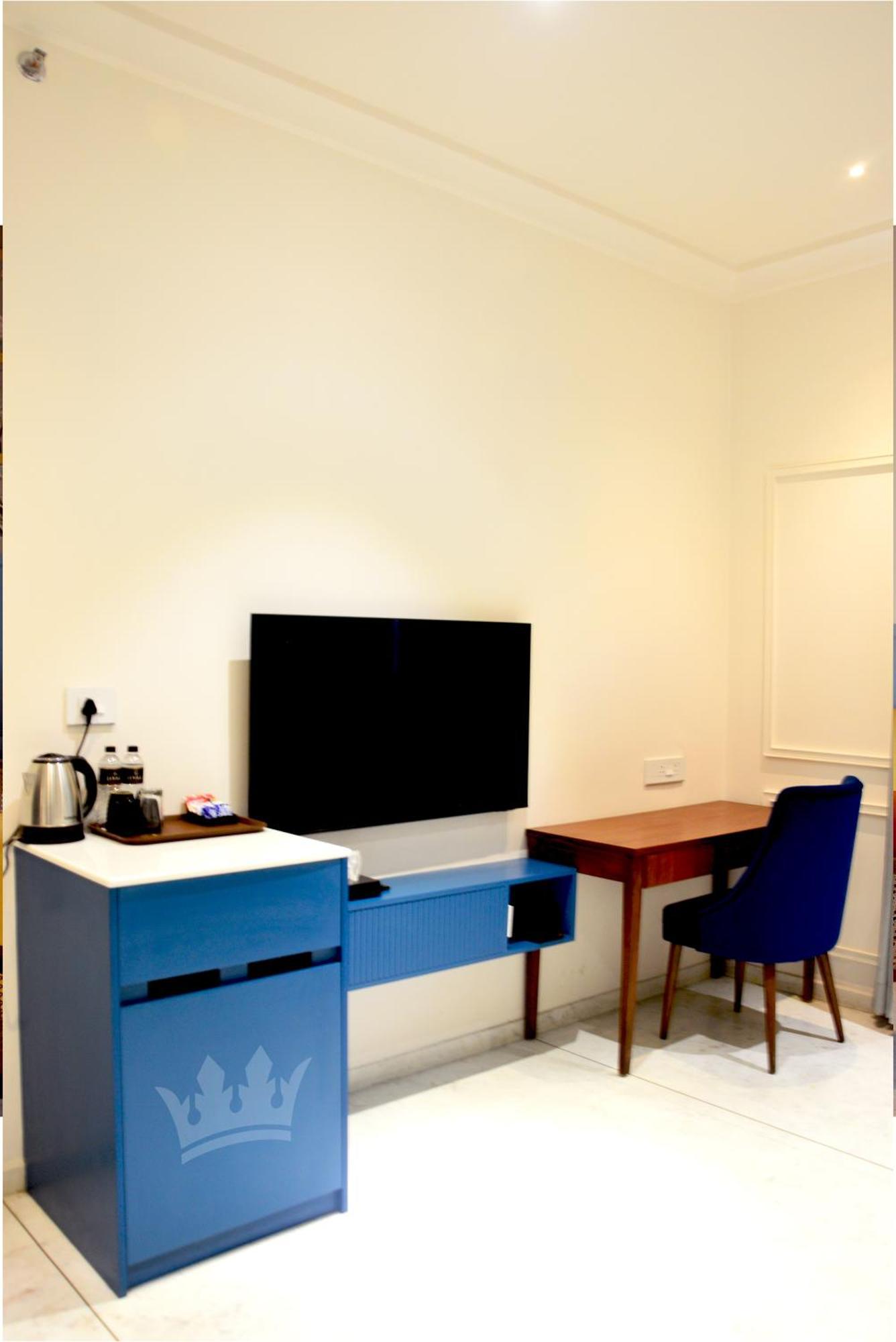 Sita Royal Lakside Hotel
