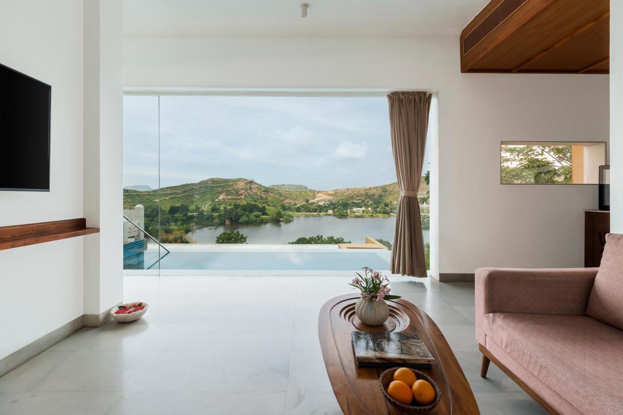Resort Yaan Retreat-lake View-private Pool Udaipur