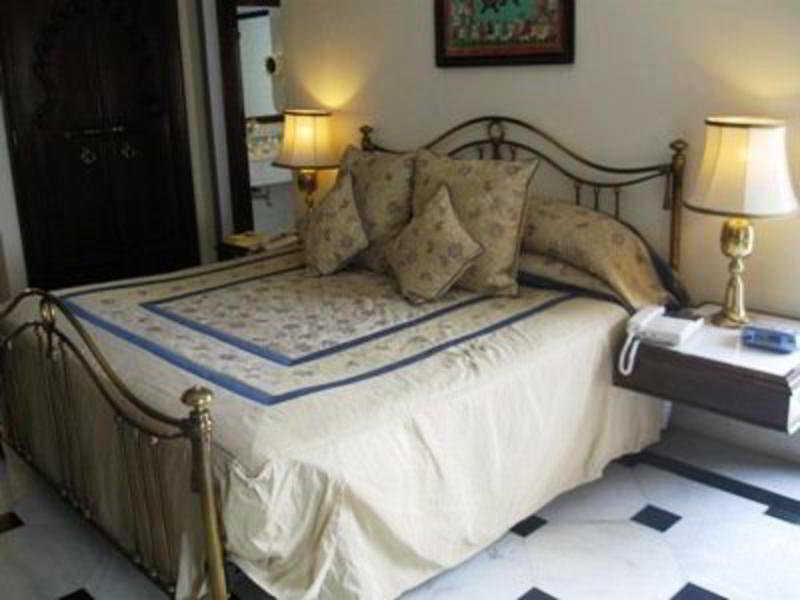 Shiv Niwas Palace By Hrh Group Of Hotel Udaipur
