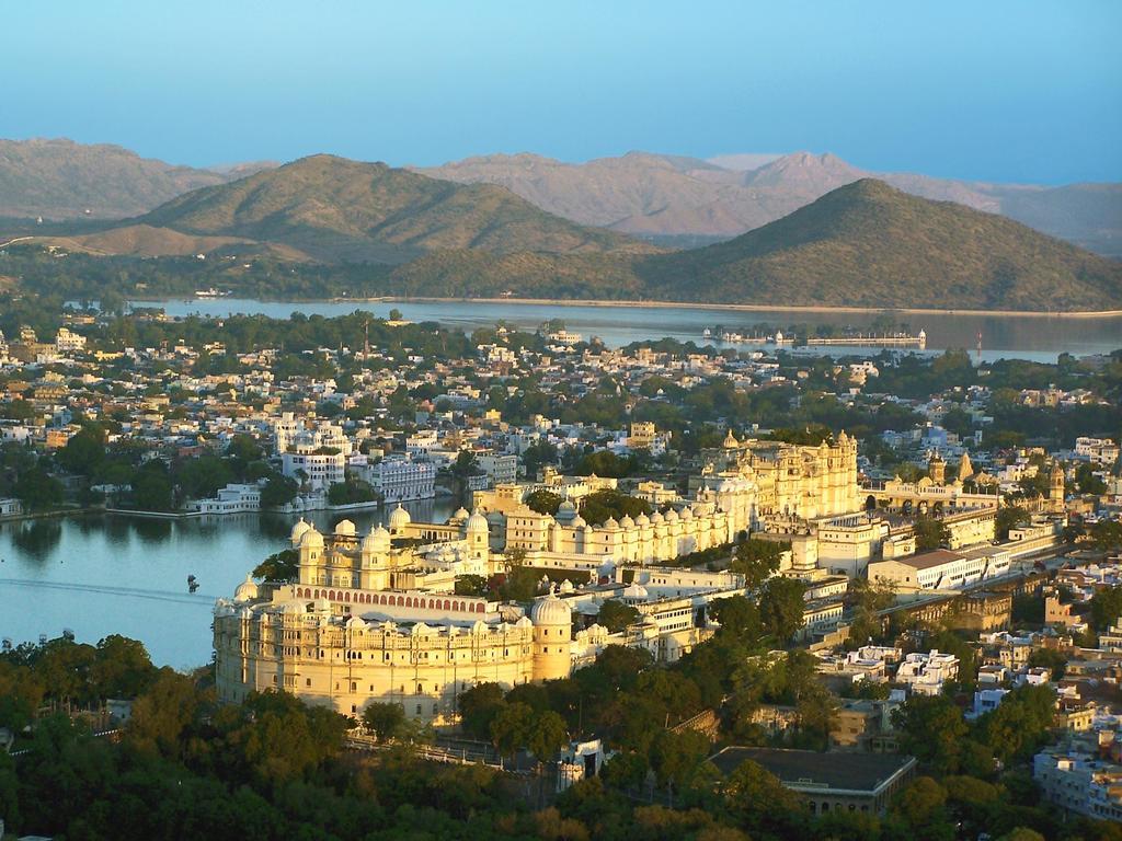 Shiv Niwas Palace By Hrh Group Of Hotel