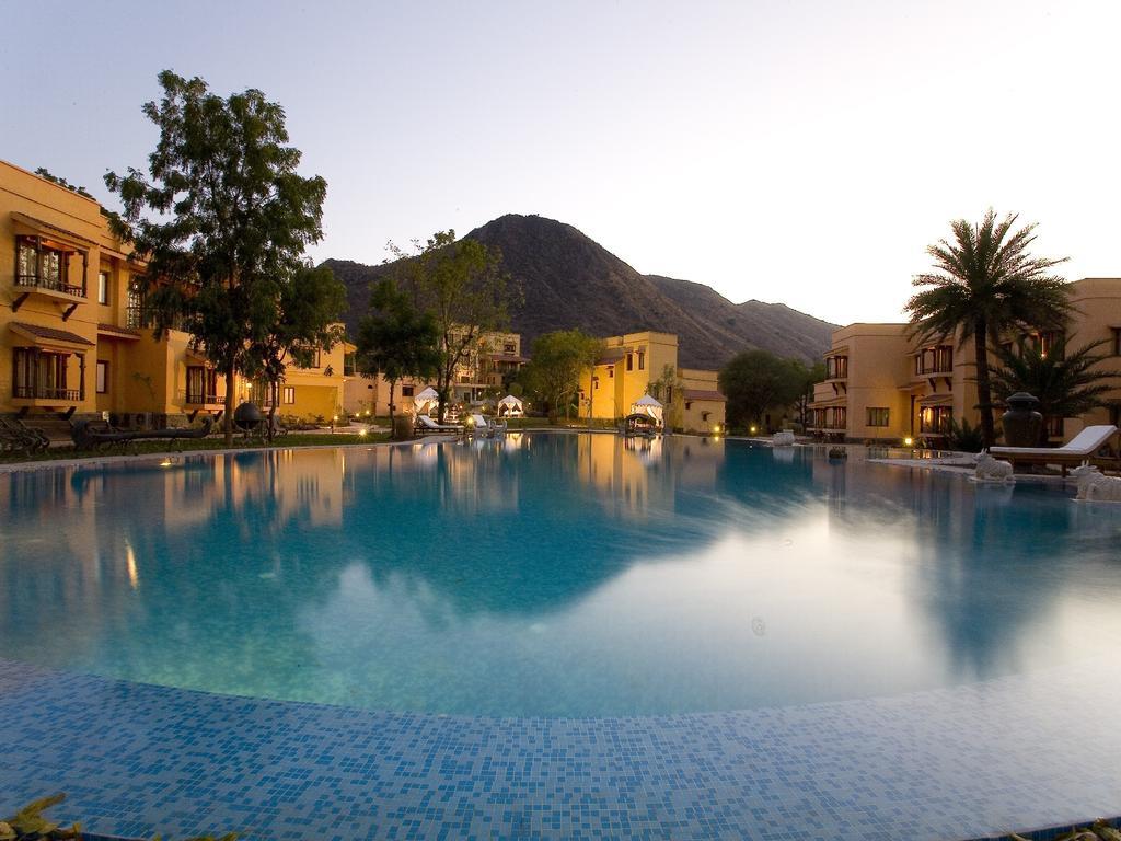 The Royal Retreat & Resort