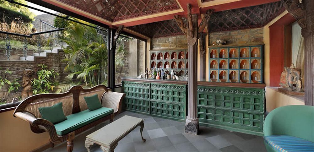 Resort The Royal Retreat &