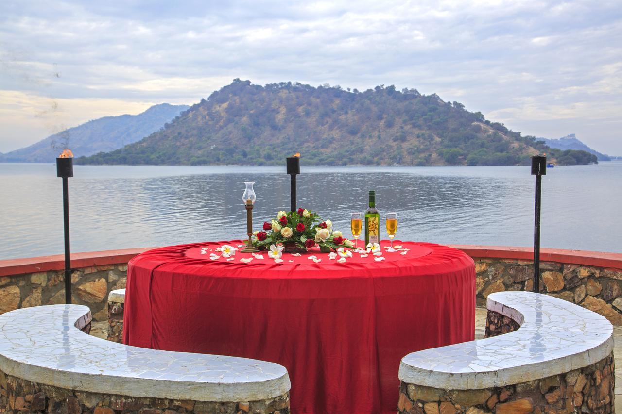 Resort Jaisamand Island