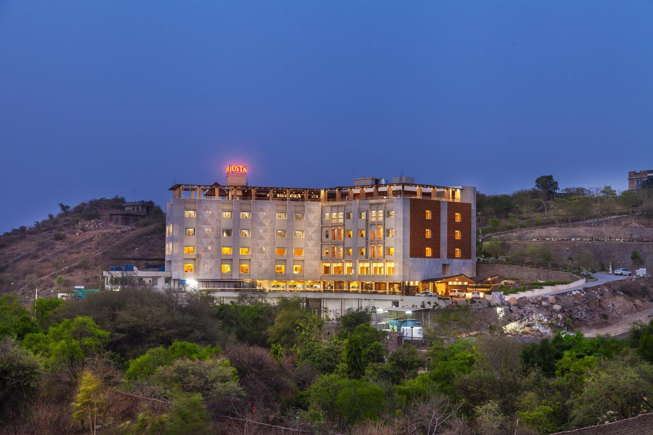 Resort Juesta Sajjangarh & Spa, Udaipur