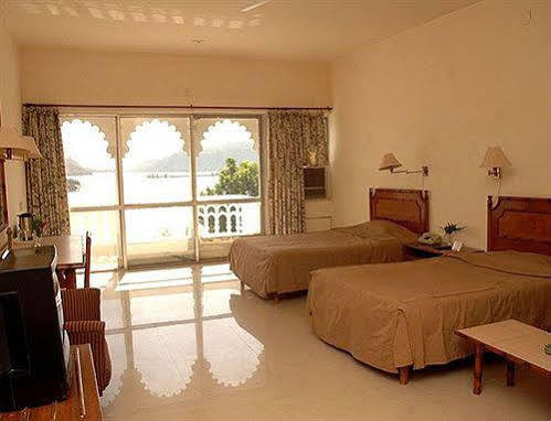 Resort Jaisamand Island