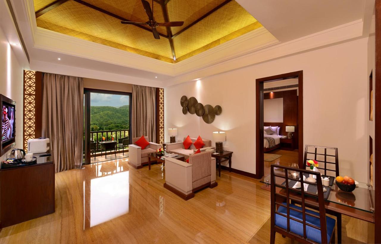 The Ananta Resort 5*