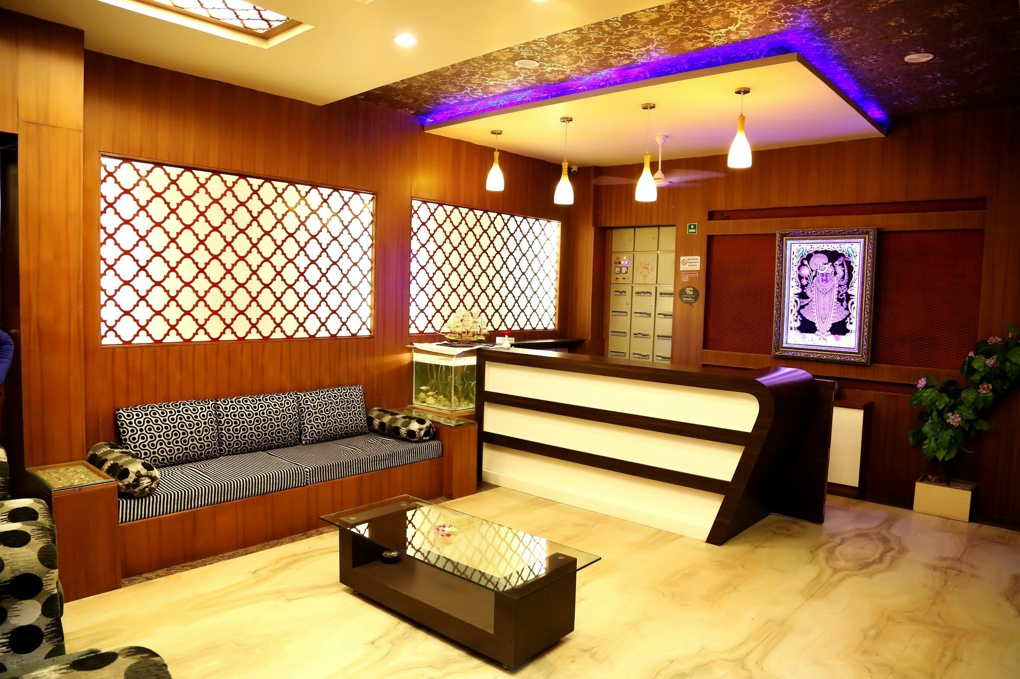 Narayans Leela 3*