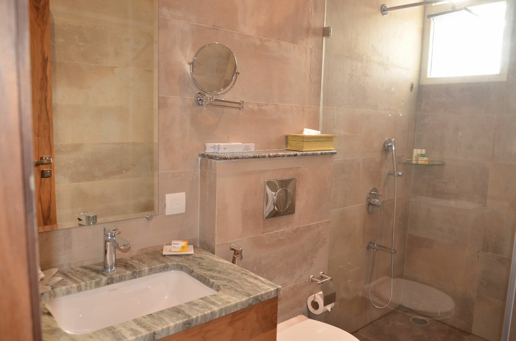 Juesta Sajjangarh & Spa, Resort