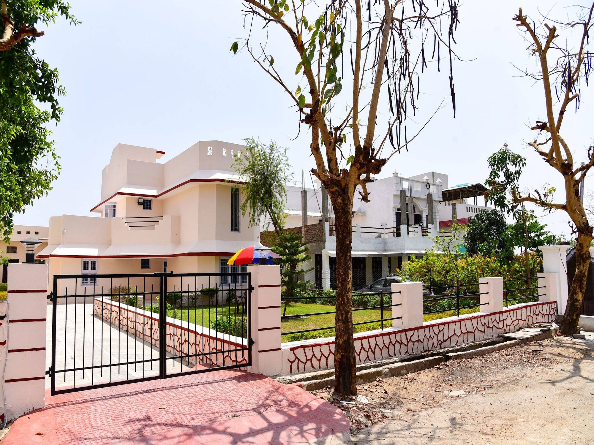 Modern 2bhk Near * Udaipur