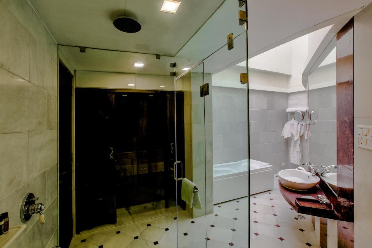 Shouryagarh & 4* Udaipur