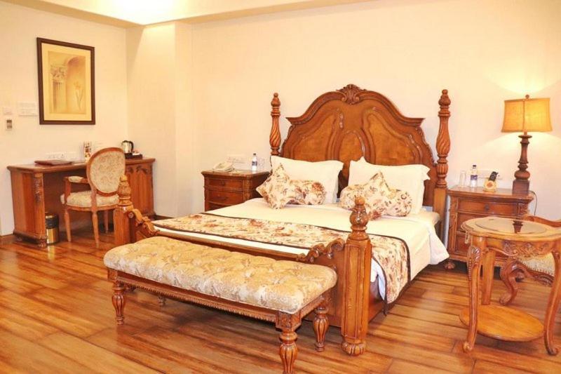 Shouryagarh & 4* Udaipur