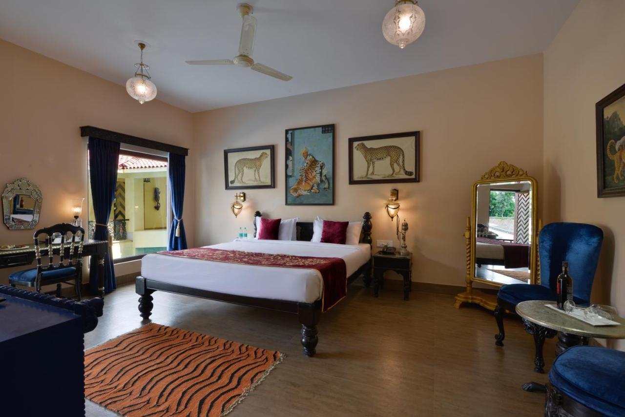 The Royal Retreat & 4* Udaipur