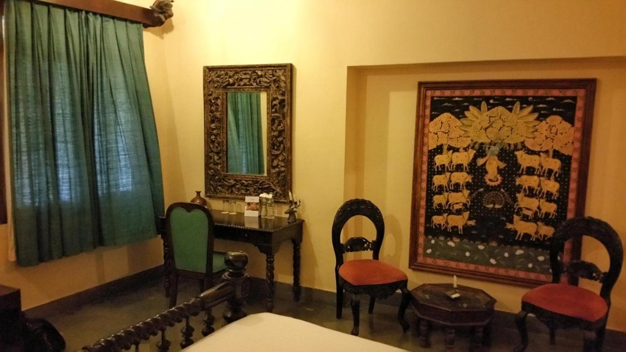 Resort The Royal Retreat &