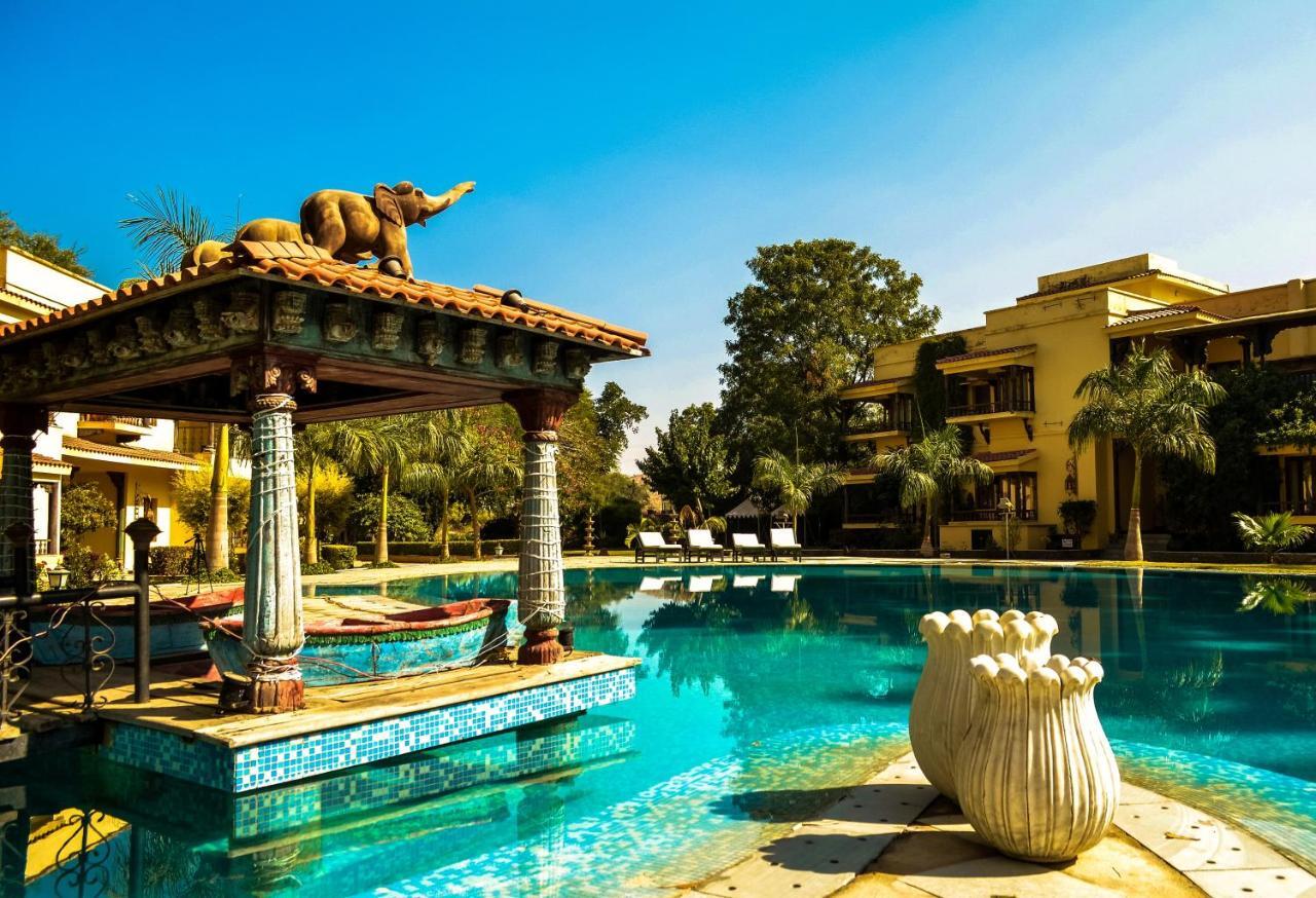 Resort The Royal Retreat & 4*