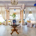 Jagmandir Island Palace - Grand Heritage