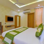 Sky Blu Hotel And Rooftop Restaurant