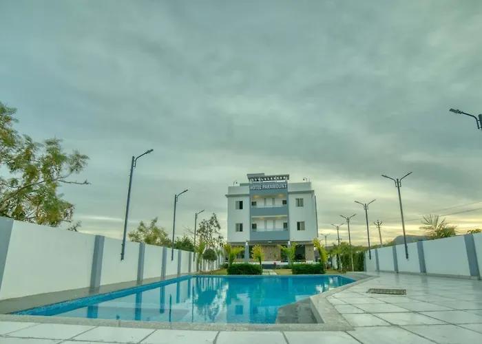 Hotel Paramount