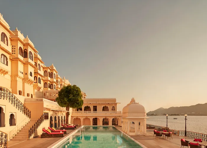 Taj Fateh Prakash Palace Udaipur